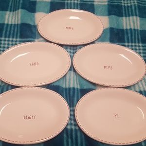 Set of 5 Rae Dunn Christmas Plates